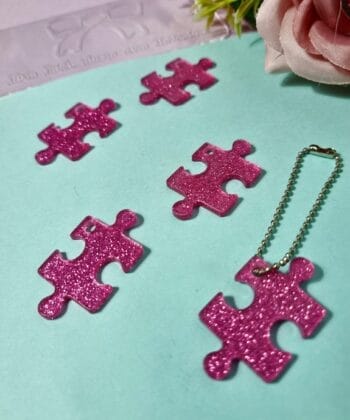 Pingente Acrílico Peça de Quebra Cabeça Rosa Glitter- 5un